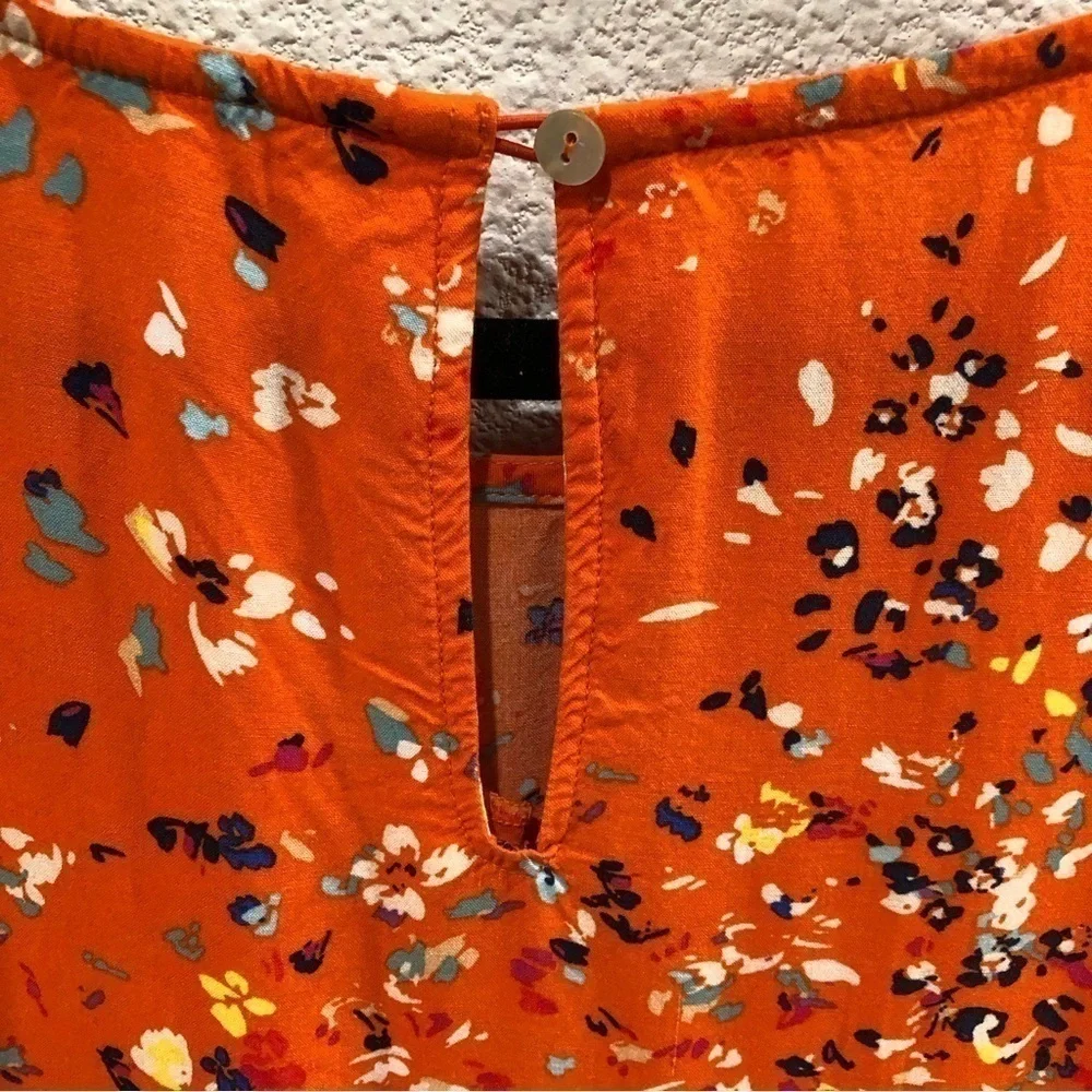 BEACHLUNCHLOUNGE shift style dress with flutter sleeves.  Size M - Picture 3 of 8